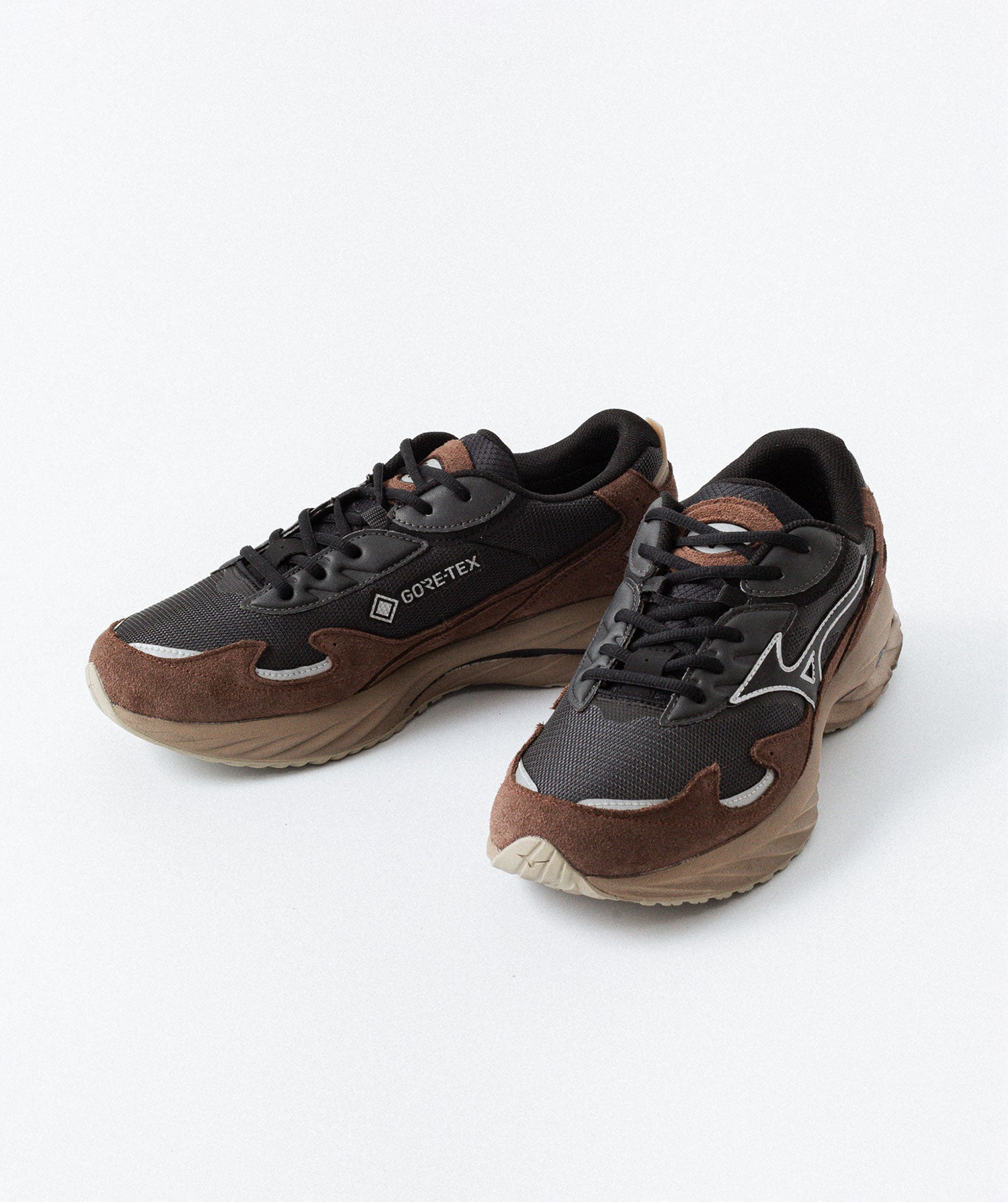MIZUNO ミズノWAVE RIDER β GTXのBLACK×BLACK×BROWN 公式通販サイトsession福岡セレクトショップ