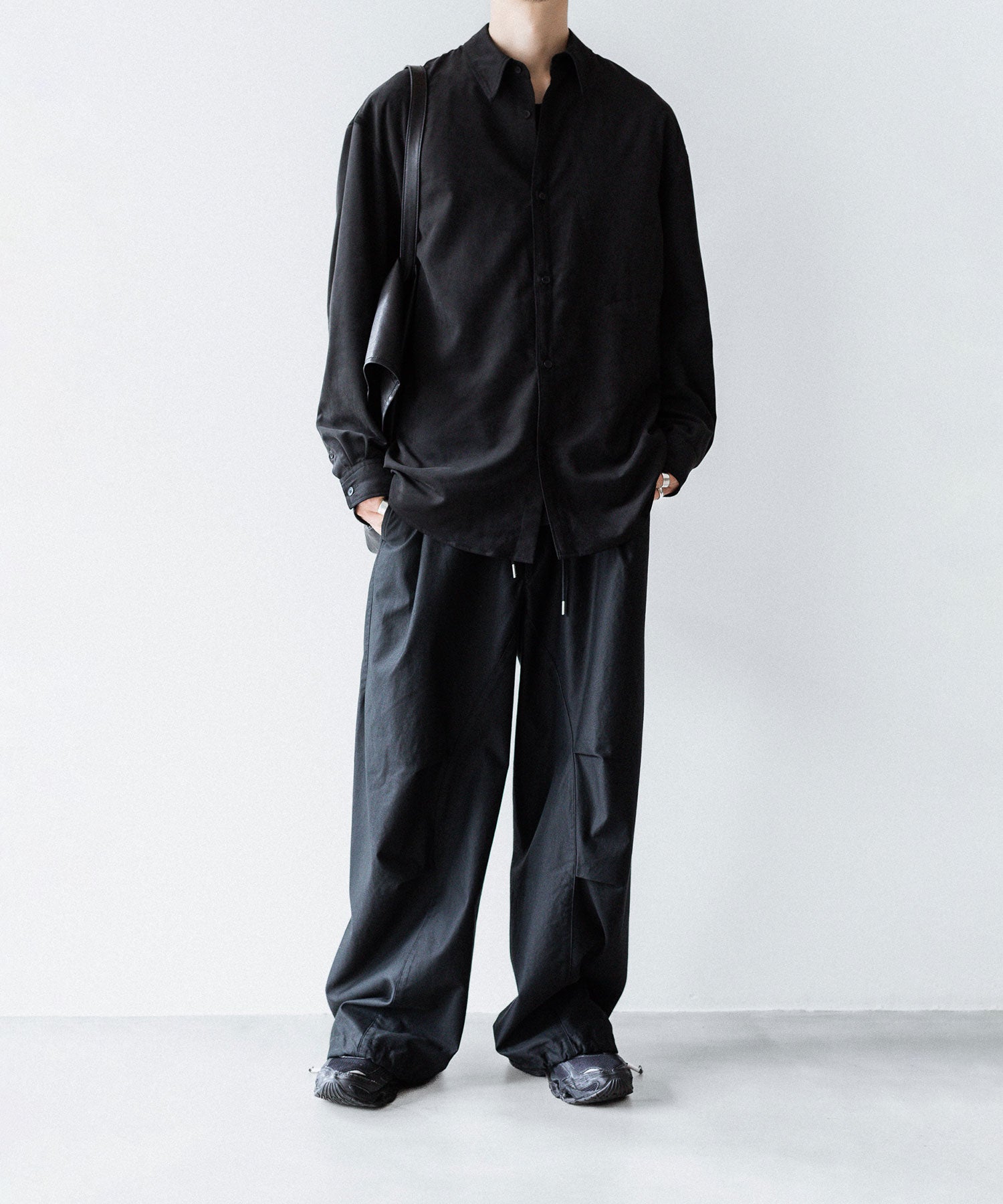 VEIN ヴェインのSYNTHETIC SUEDE LEATHER L/S SHIRT - BLACKの公式通販サイトsession福岡セレクトショップ