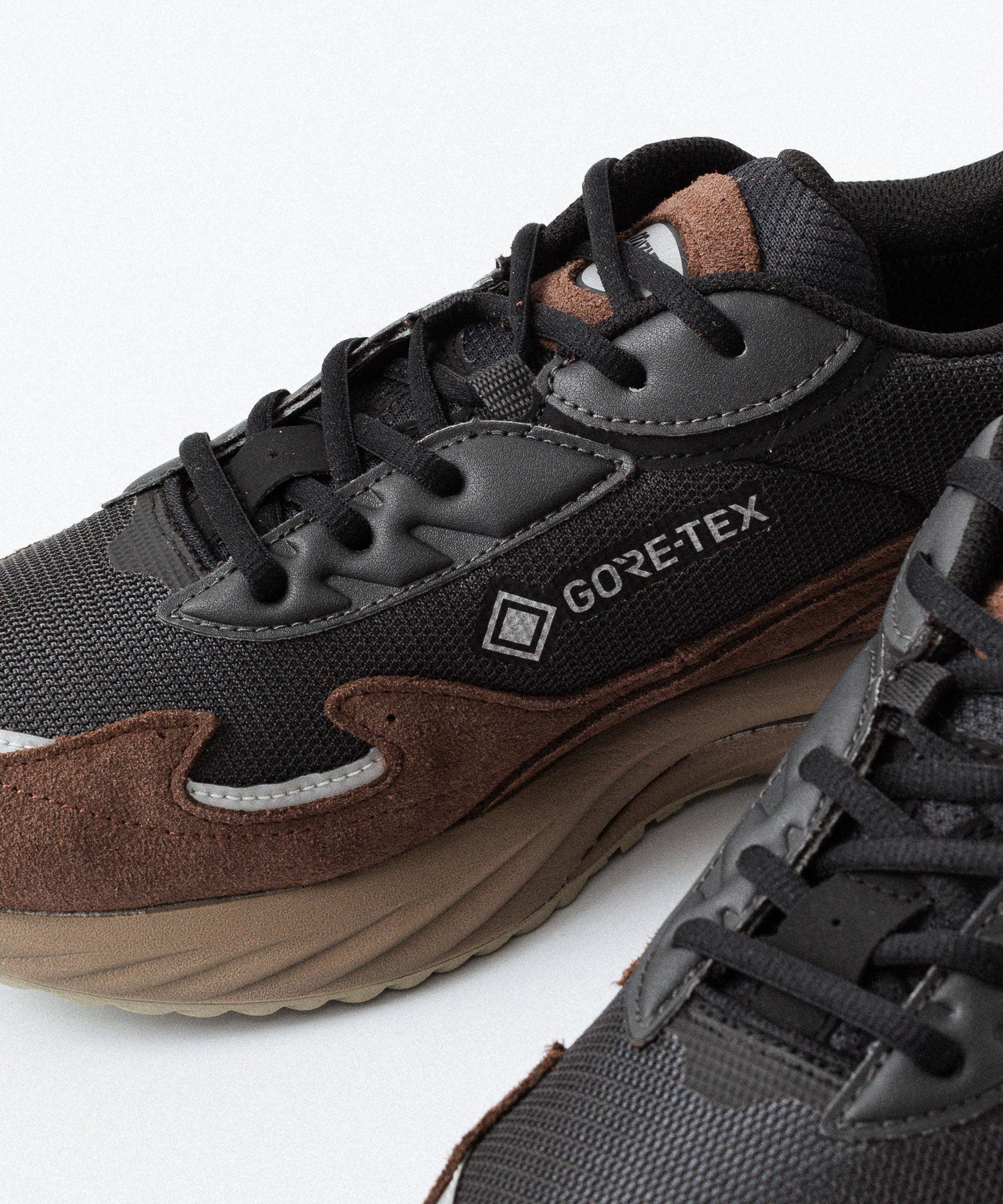 MIZUNO ミズノWAVE RIDER β GTXのBLACK×BLACK×BROWN 公式通販サイトsession福岡セレクトショップ