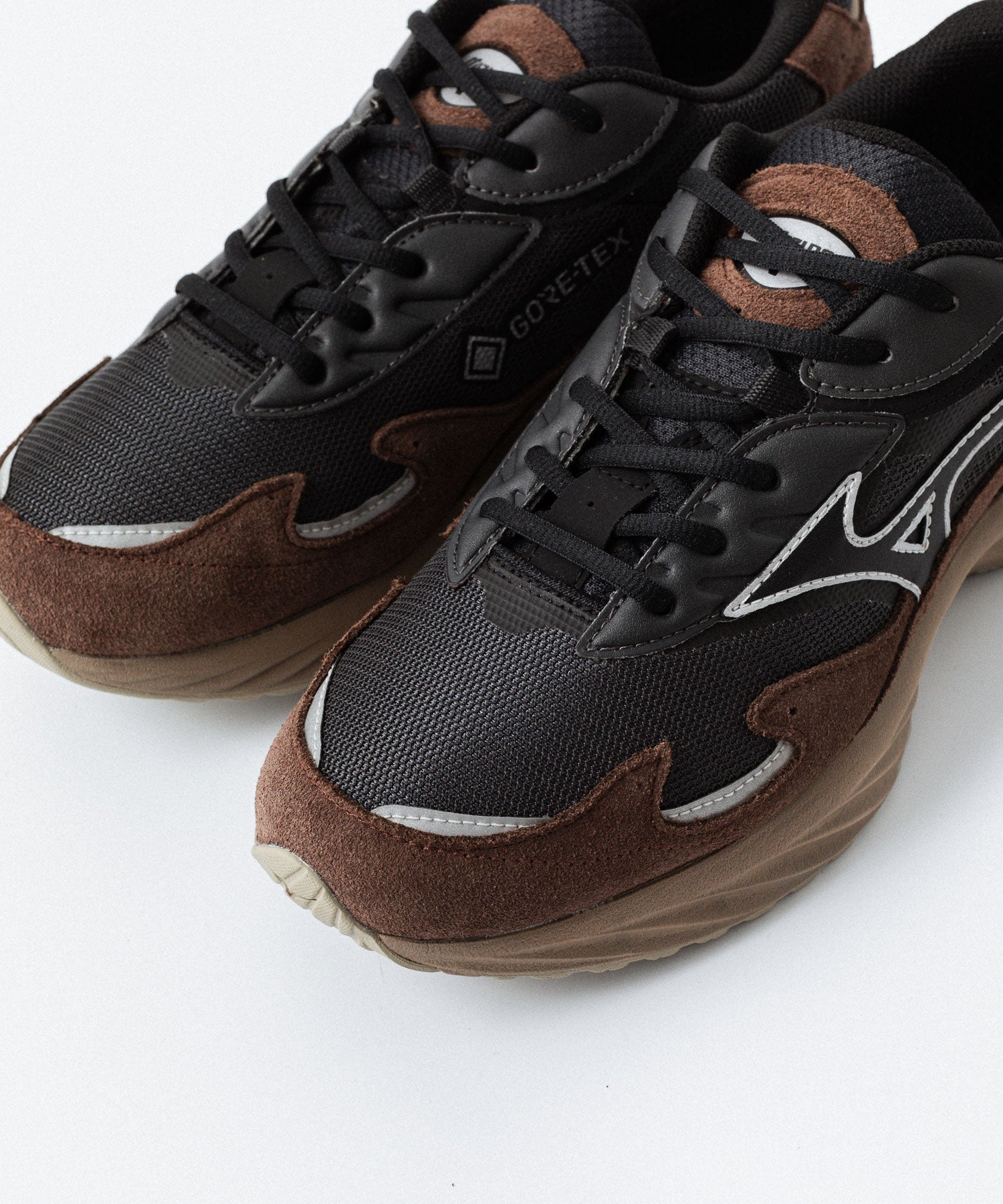 MIZUNO ミズノWAVE RIDER β GTXのBLACK×BLACK×BROWN 公式通販サイトsession福岡セレクトショップ