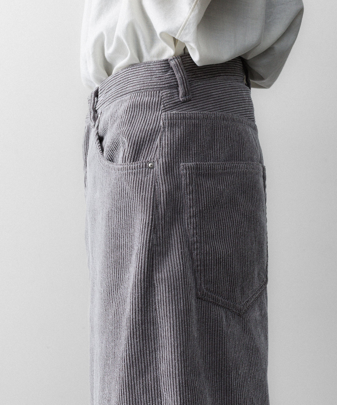 REVERBERATE リバーバレイトのFLOCKY CORDUROY PANTS - WIDEのGREY×WHITE 公式通販サイトsession福岡セレクトショップ