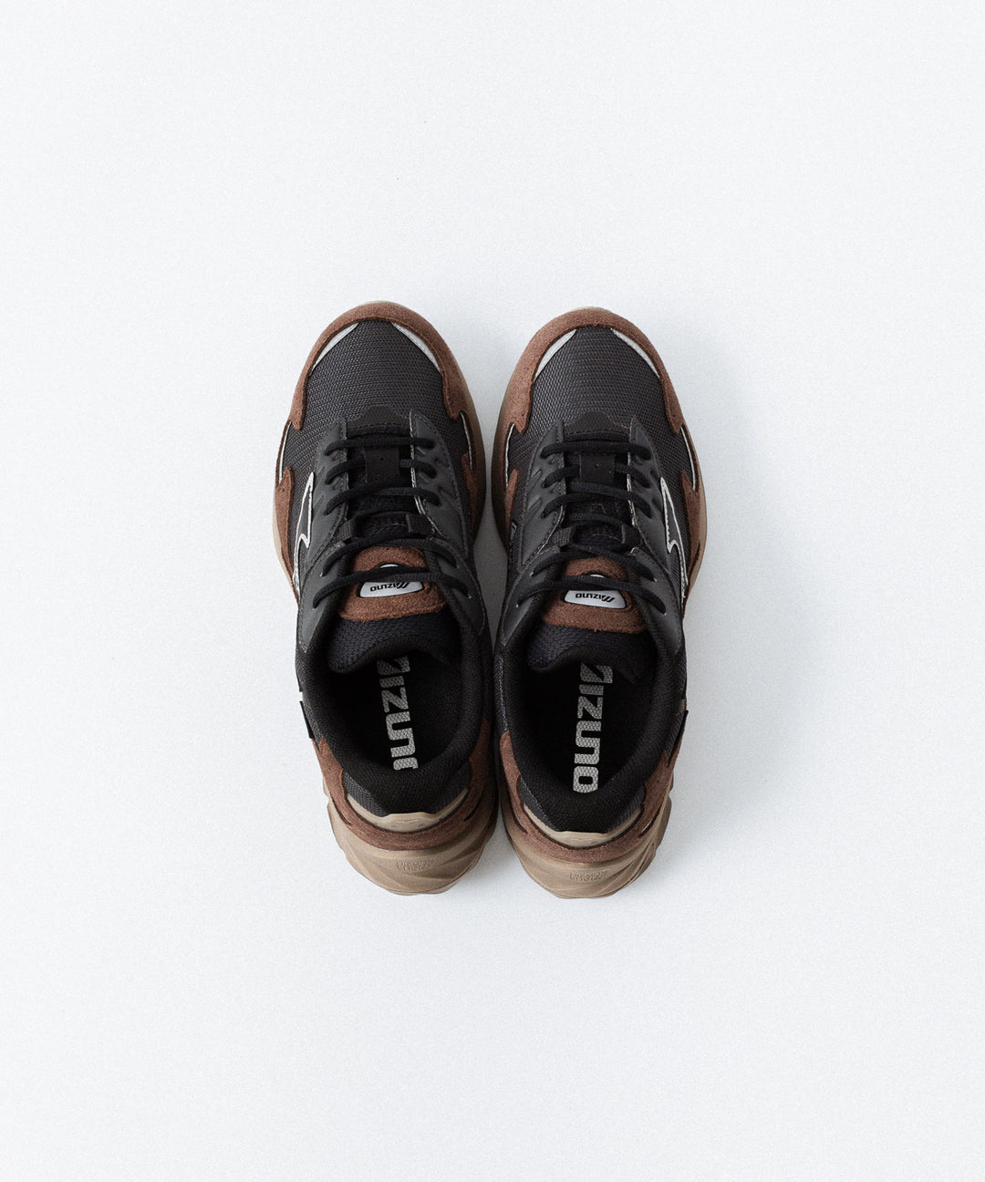 MIZUNO ミズノWAVE RIDER β GTXのBLACK×BLACK×BROWN 公式通販サイトsession福岡セレクトショップ