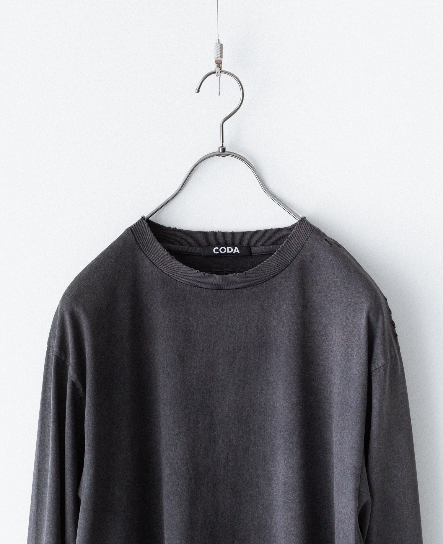 【CODA】FADED BLACK AGING DAMAGED LONG SLEEVE T-SHIRT - FADED BLACK