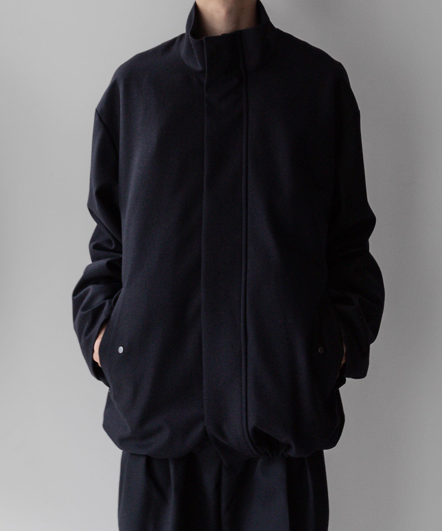 stein / シュタイン】MELTON STAND COLLAR ZIP SHORT JACKET - DARK