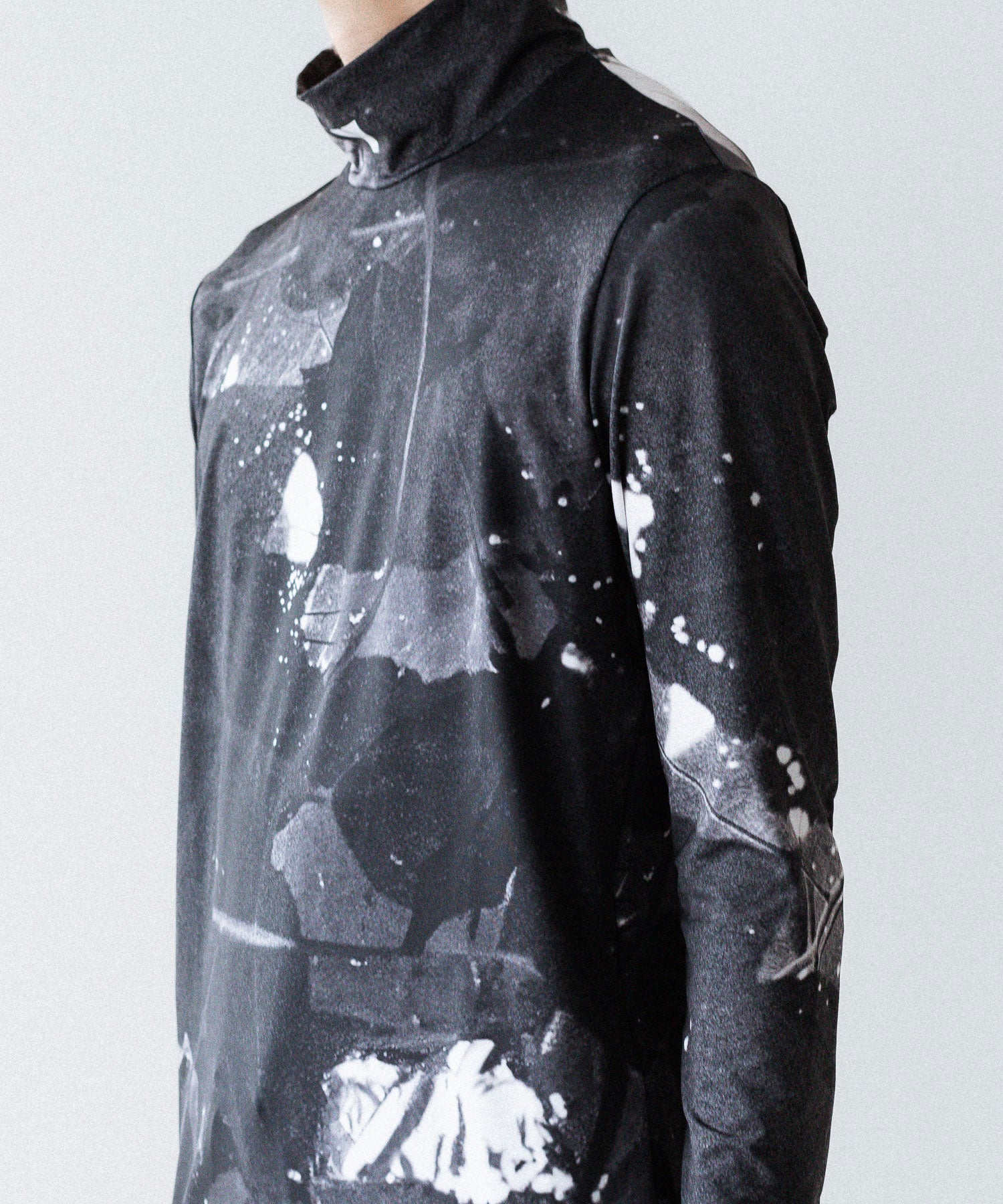 VEIN ヴェインのPRINTED COOLMAX STRETCH JERSEY VPW HIGH NECK L/S TEE - BLACKの公式通販サイトsession福岡セレクトショップ