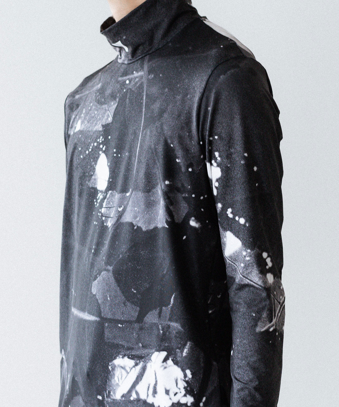 VEIN ヴェインのPRINTED COOLMAX STRETCH JERSEY VPW HIGH NECK L/S TEE - BLACKの公式通販サイトsession福岡セレクトショップ
