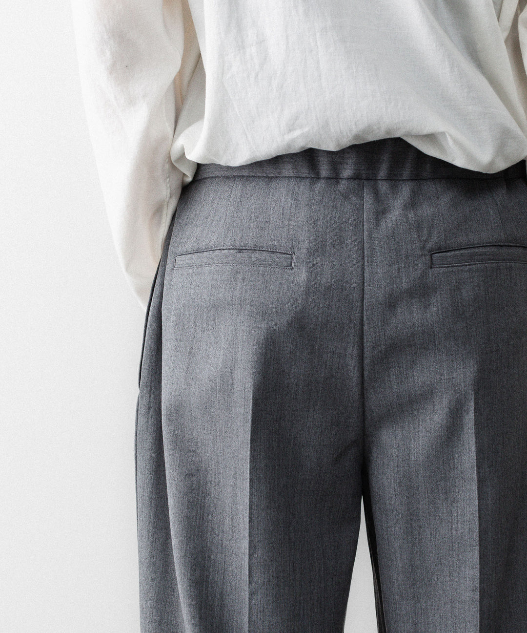 REVERBERATE リバーバレイトのTACKED TROUSERS-PLのGREY 公式通販サイトsession福岡セレクトショップ