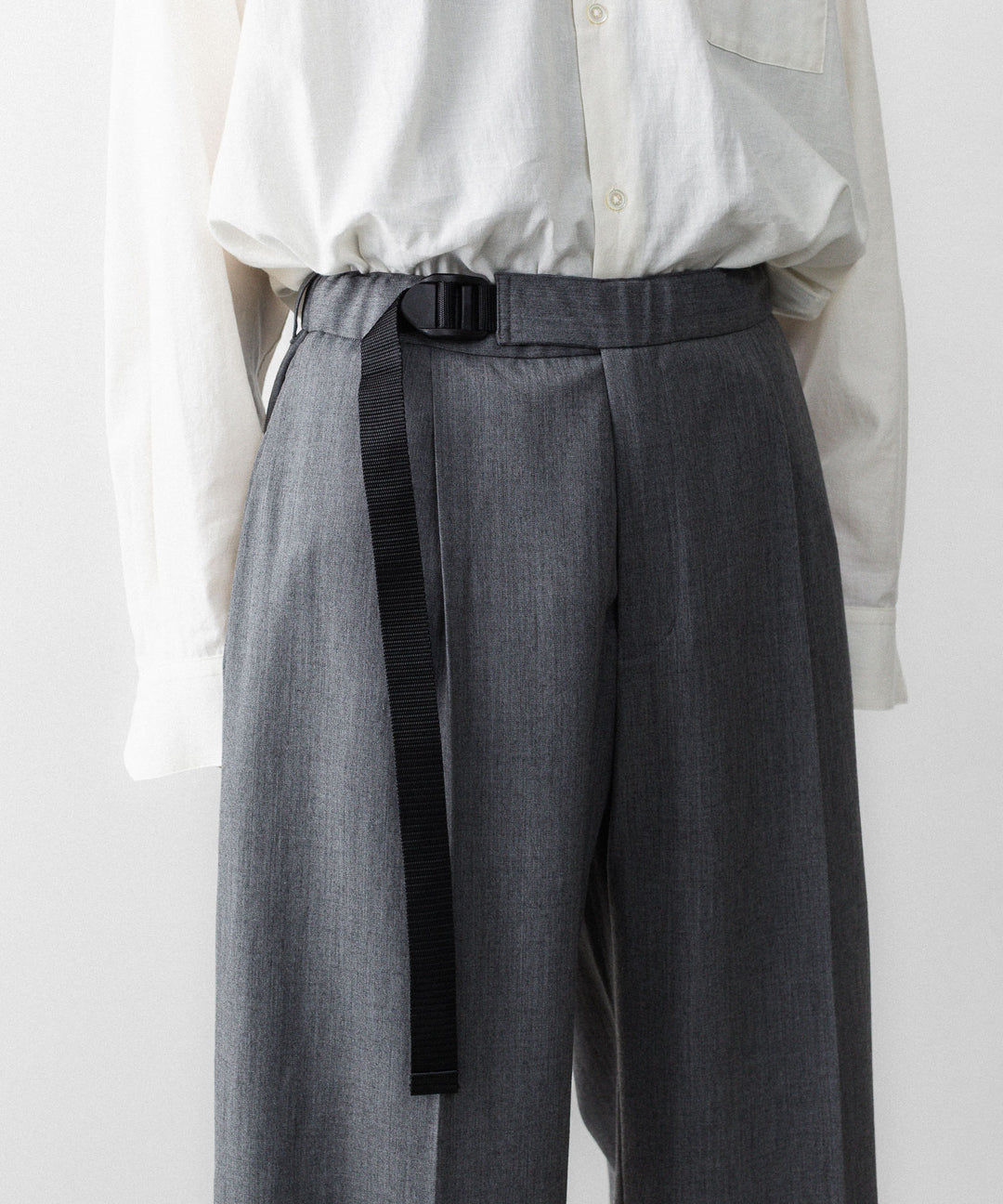 REVERBERATE リバーバレイトのTACKED TROUSERS-PLのGREY 公式通販サイトsession福岡セレクトショップ