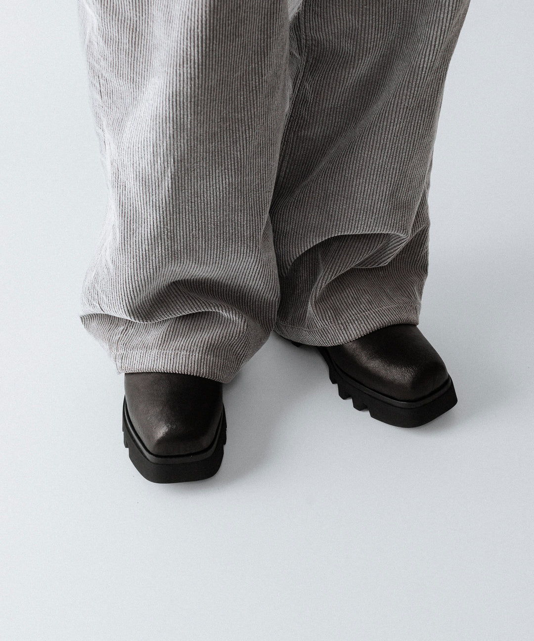 SINE&amp;COSINE -サインコサインのHANNES / CLOG VIBRAM TWEETYのLAMB BLACK公式通販サイトsession福岡セレクトショップ