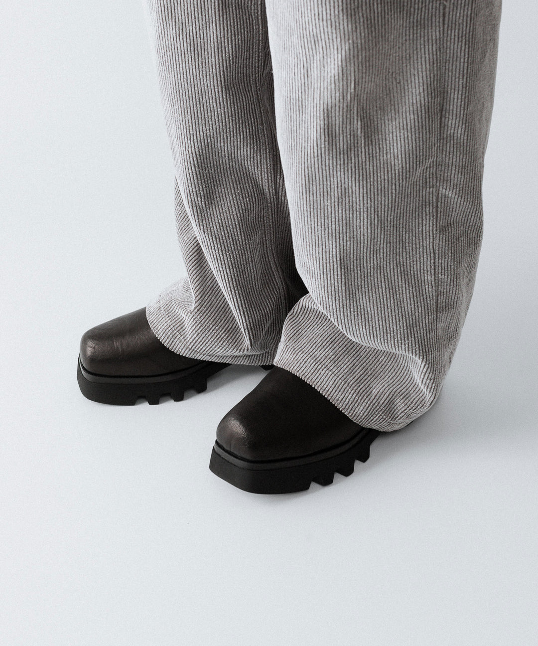 SINE&amp;COSINE -サインコサインのHANNES / CLOG VIBRAM TWEETYのLAMB BLACK公式通販サイトsession福岡セレクトショップ