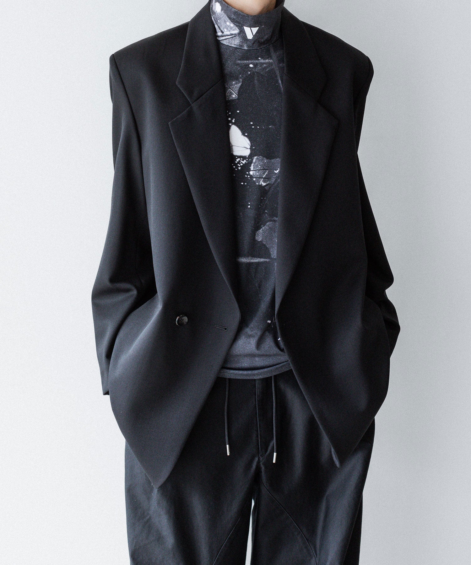 VEIN ヴェインのPRINTED COOLMAX STRETCH JERSEY VPW HIGH NECK L/S TEE - BLACKの公式通販サイトsession福岡セレクトショップ