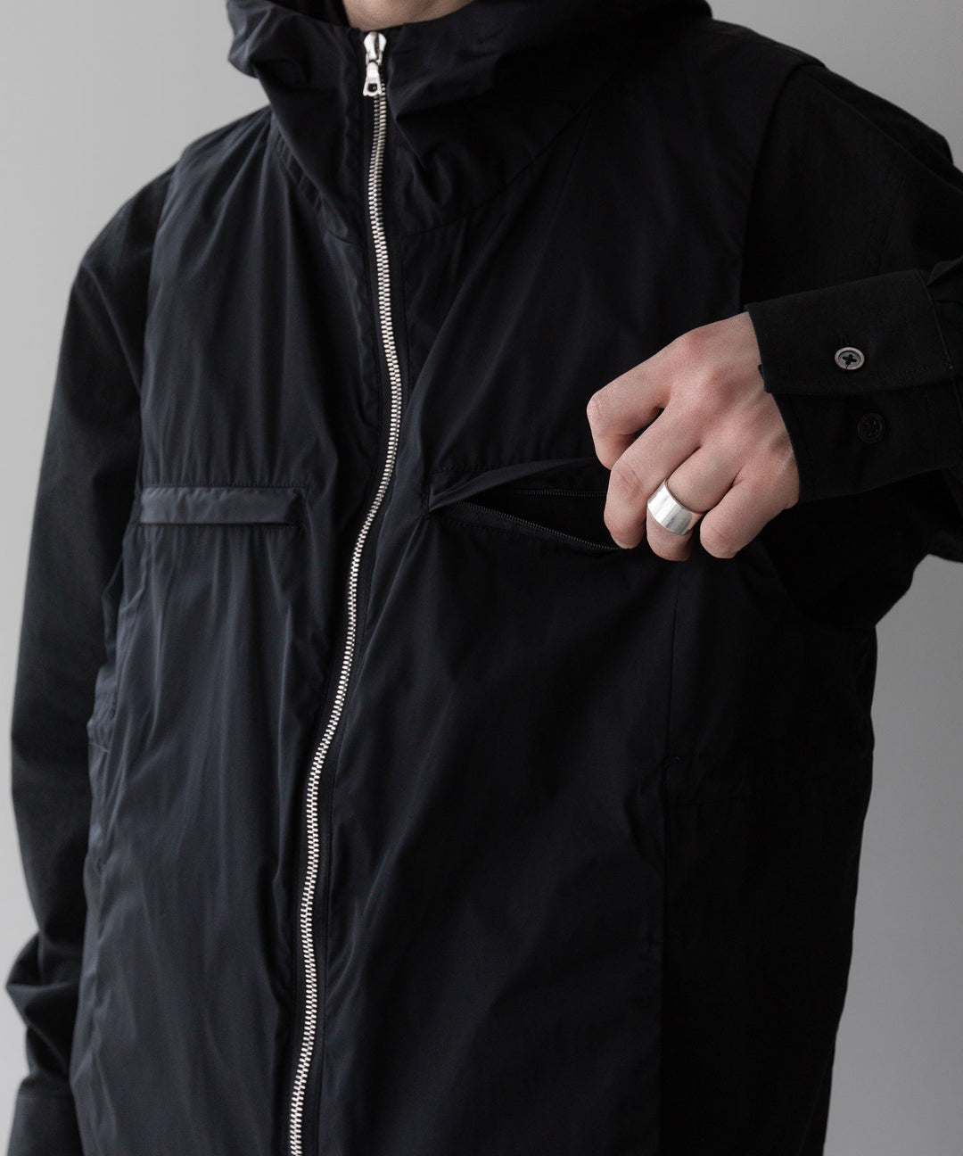 【stein】ssstein シュタインのNYLON TAFTA HOODED VESTのBLACK　 公式通販サイトsession福岡セレクトショップ