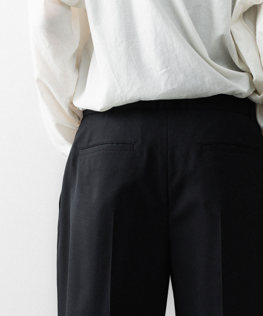 REVERBERATE リバーバレイトのTACKED TROUSERS-PLのBLACK 公式通販サイトsession福岡セレクトショップ