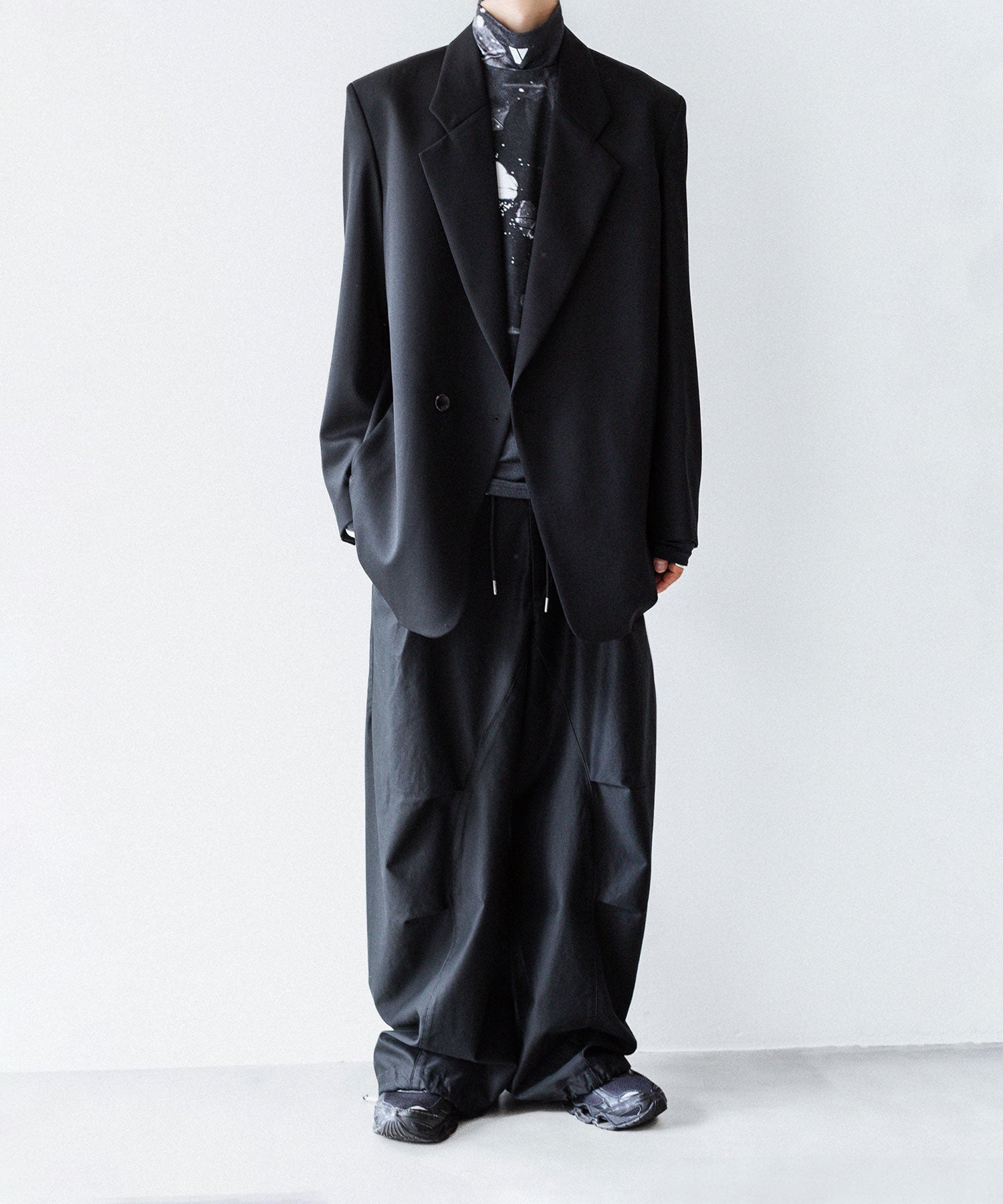 VEIN ヴェインのPRINTED COOLMAX STRETCH JERSEY VPW HIGH NECK L/S TEE - BLACKの公式通販サイトsession福岡セレクトショップ