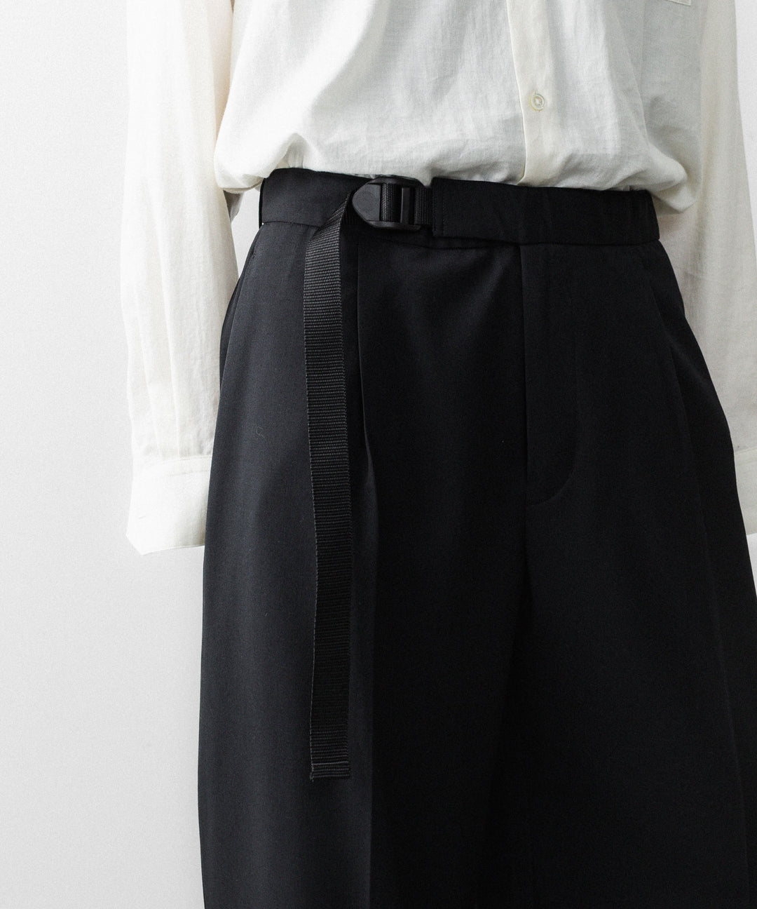 REVERBERATE リバーバレイトのTACKED TROUSERS-PLのBLACK 公式通販サイトsession福岡セレクトショップ