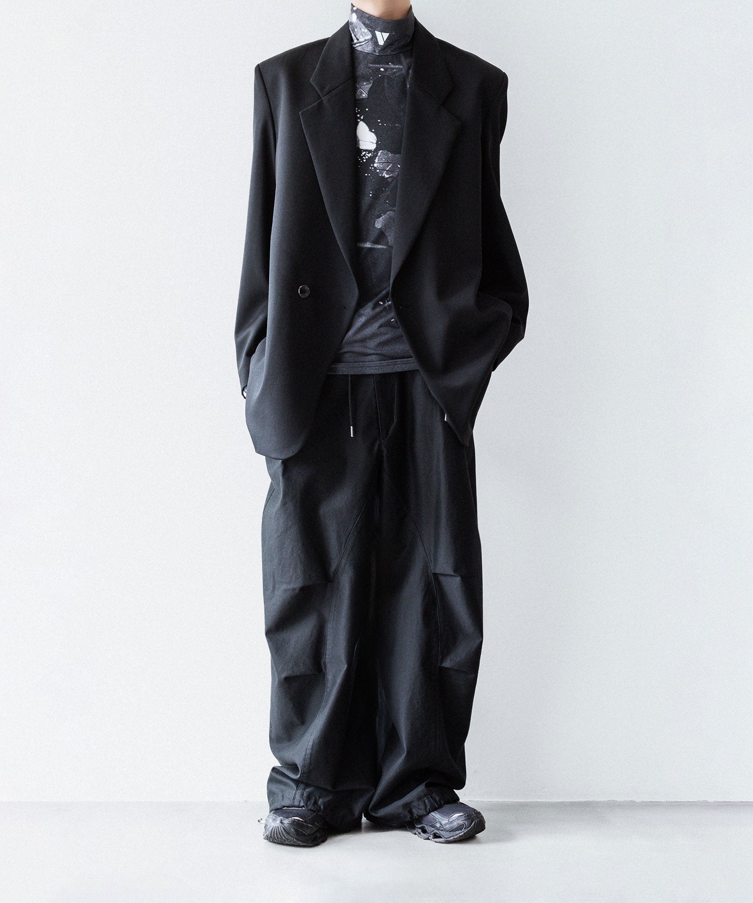 VEIN-ヴェインのCOTTON MOLESKIN 3D FILED TROUSERS のBLACK公式通販サイト　session福岡セレクトショップ