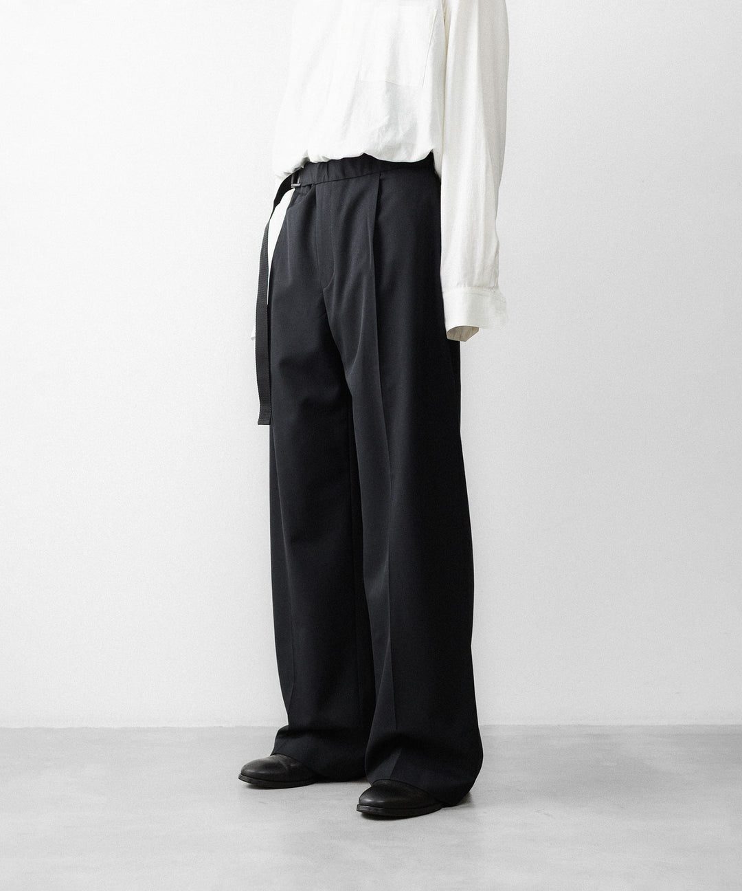 REVERBERATE リバーバレイトのTACKED TROUSERS-PLのBLACK 公式通販サイトsession福岡セレクトショップ