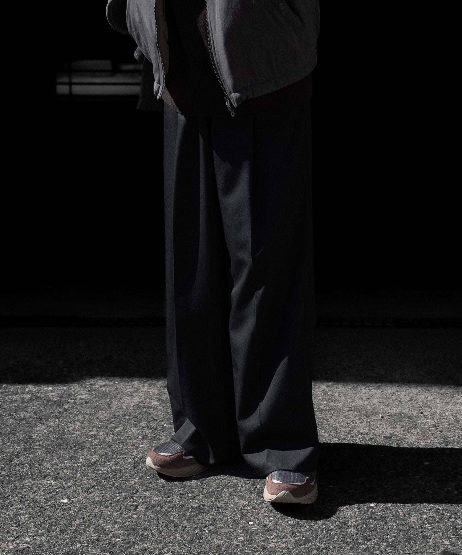 ssstein(シュタイン)のEXTRA WIDE TROUSERS (2/60 WOOL GABARDINE) - BLACKの公式通販サイトsession福岡セレクトショップ