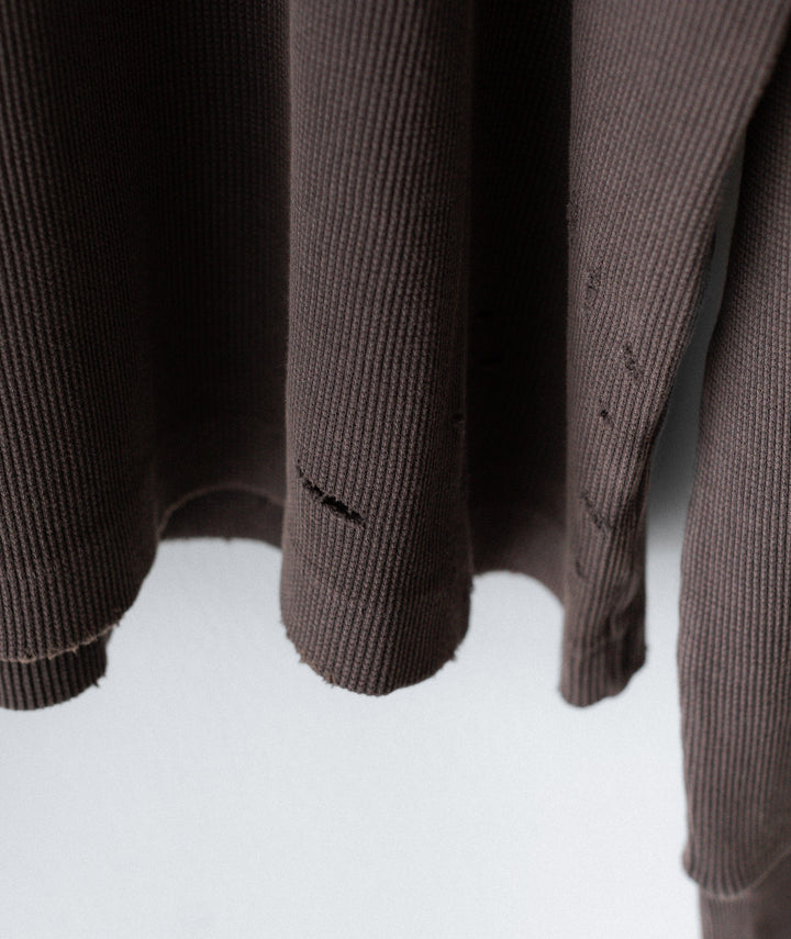 【CODA】FADED GREY AGING DAMAGED LONG SLEEVE WAFFLE TOPS - FADED GREY