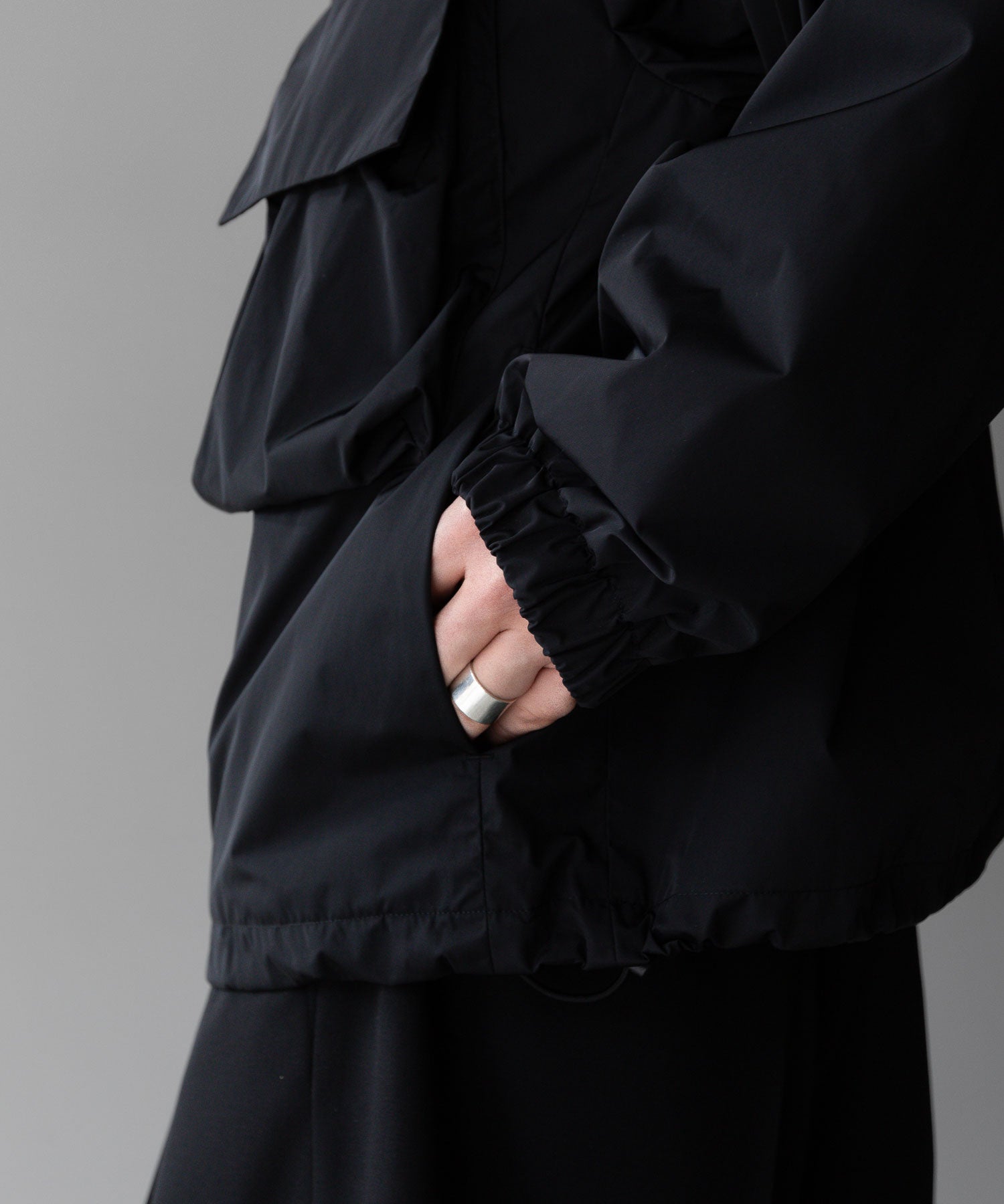 【stein】ssstein シュタインのNYLON TAFTA HOODED SHORT JACKETのBLACK　 公式通販サイトsession福岡セレクトショップ