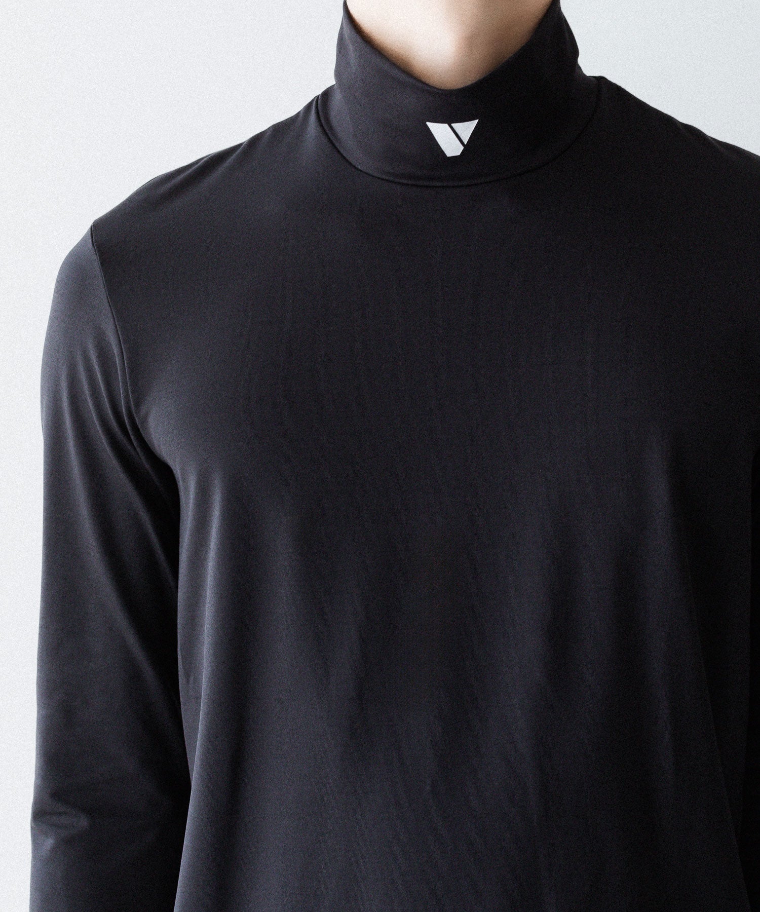 VEIN ヴェインのCOOLMAX STRETCH JERSEY VPW　HIGH NECK L/S TEE - BLACKの公式通販サイトsession福岡セレクトショップ