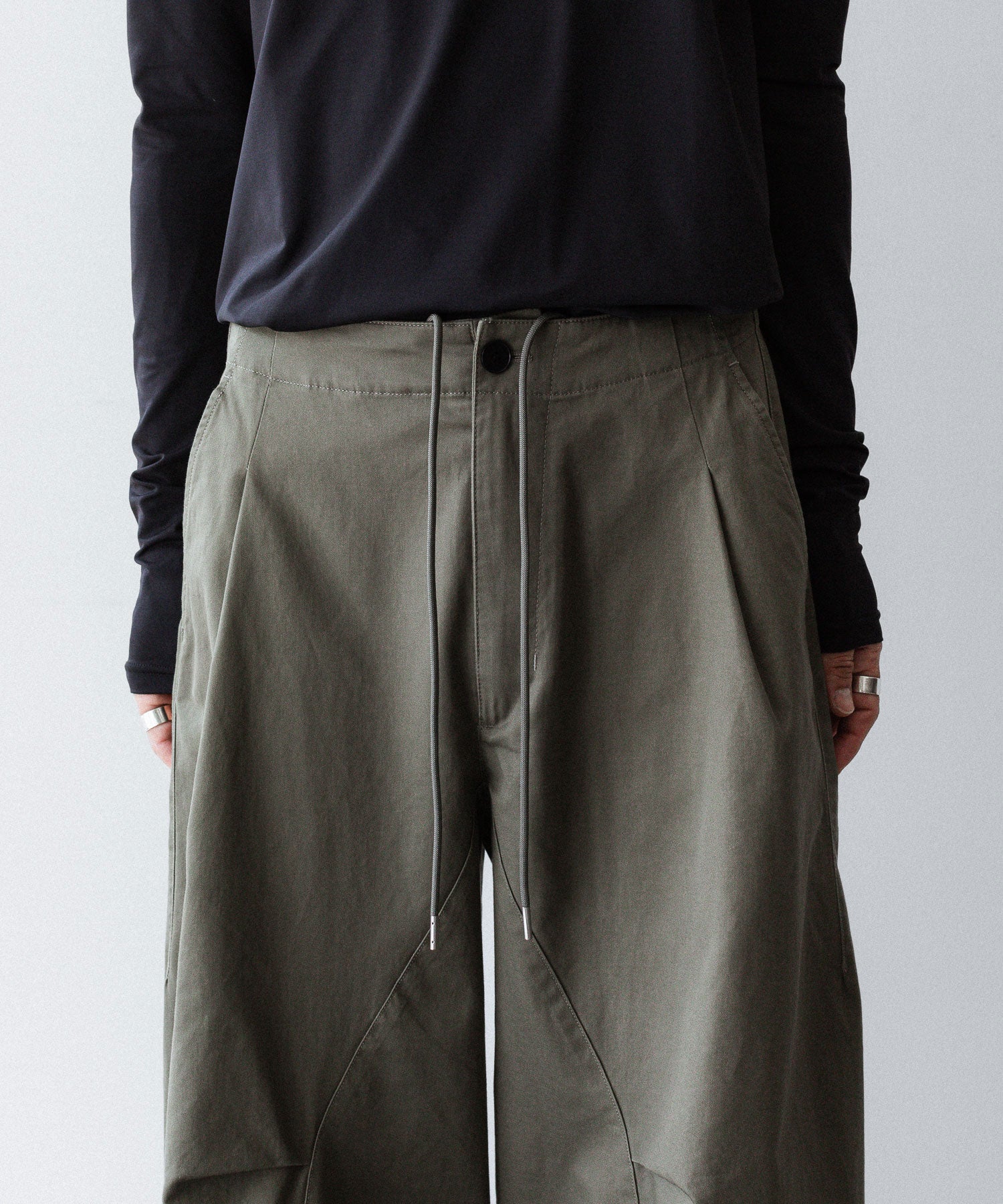 【 VEIN 】COTTON MOLESKIN 3D FILED TROUSERS - KHAKI