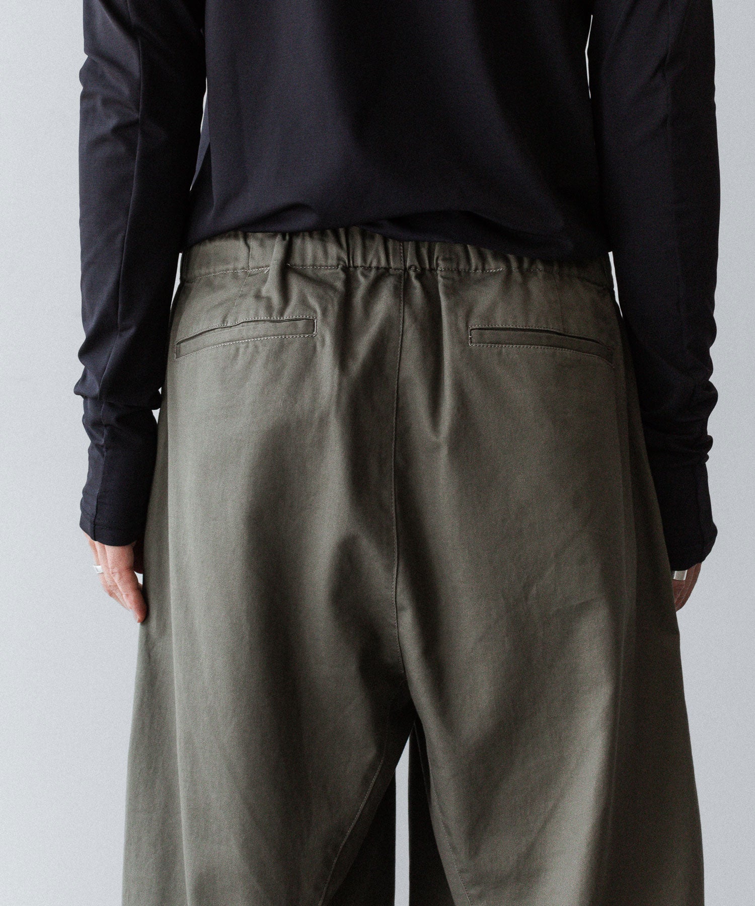 【 VEIN 】COTTON MOLESKIN 3D FILED TROUSERS - KHAKI