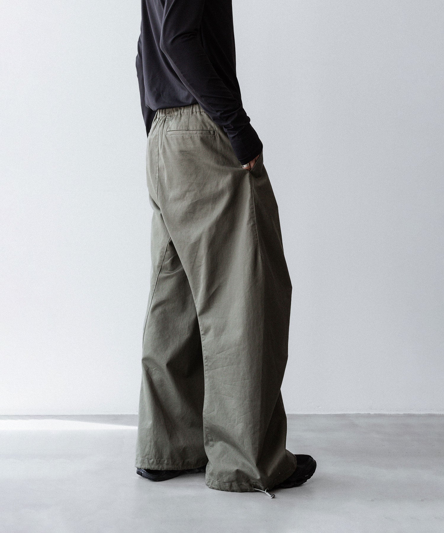 【 VEIN 】COTTON MOLESKIN 3D FILED TROUSERS - KHAKI
