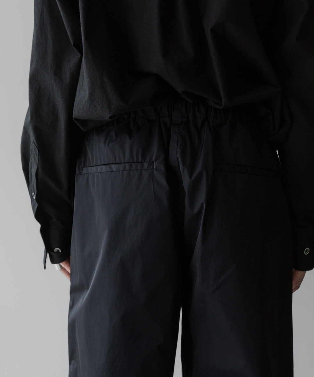 【stein】ssstein シュタインのNYLON TAFTA TRACK EAZY TROUSERSのBLACK　 公式通販サイトsession福岡セレクトショップ