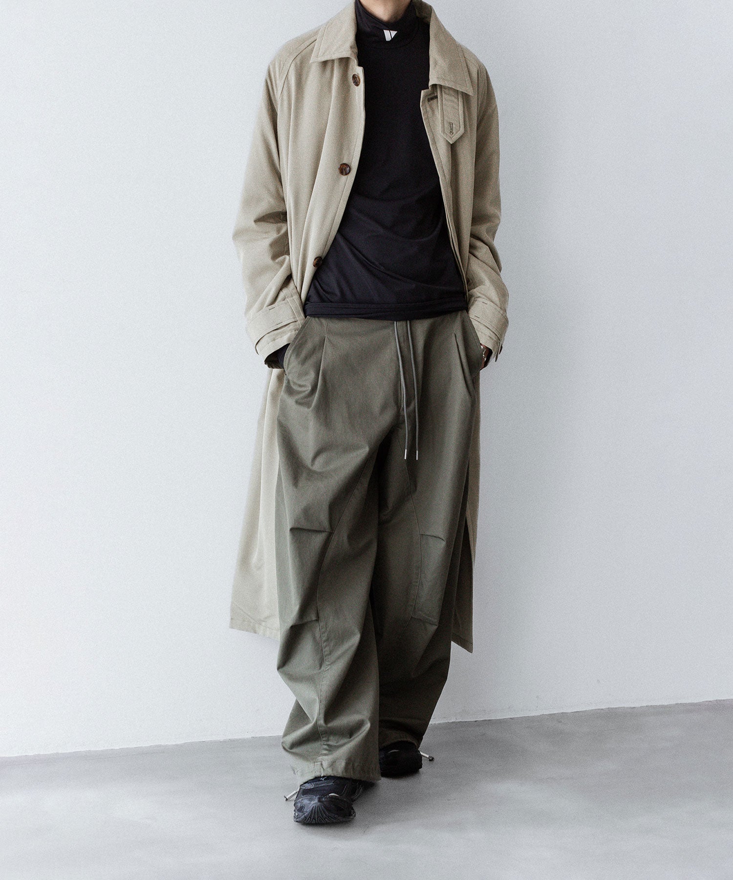 【 VEIN 】COTTON MOLESKIN 3D FILED TROUSERS - KHAKI