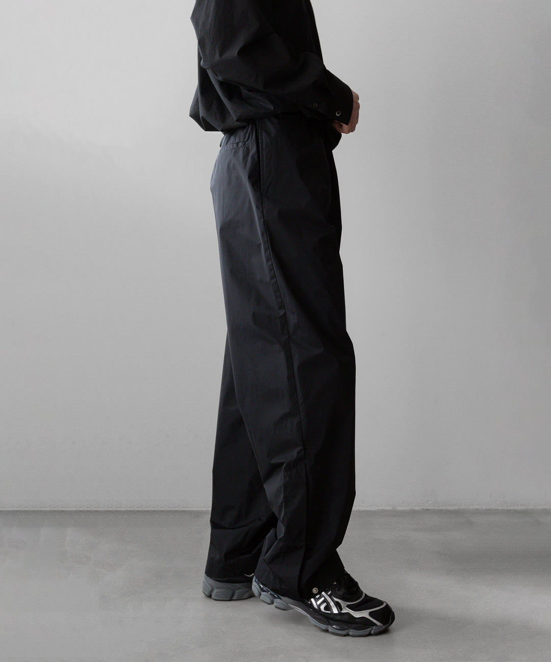 【stein】ssstein シュタインのNYLON TAFTA TRACK EAZY TROUSERSのBLACK　 公式通販サイトsession福岡セレクトショップ