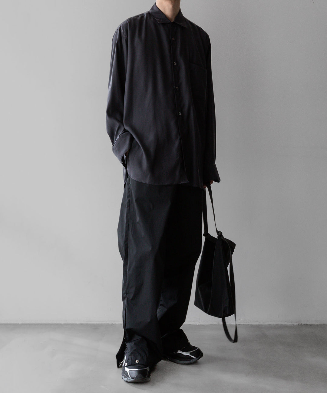 【stein】ssstein シュタインのNYLON TAFTA TRACK EAZY TROUSERSのBLACK　 公式通販サイトsession福岡セレクトショップ