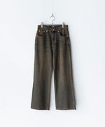 画像をギャラリービューアに読み込む, CODA コーダ BLACK BROWN WASH BREAK CUT FLARED JEANSのBLACK BROWN 公式通販サイトsession福岡セレクトショップ
