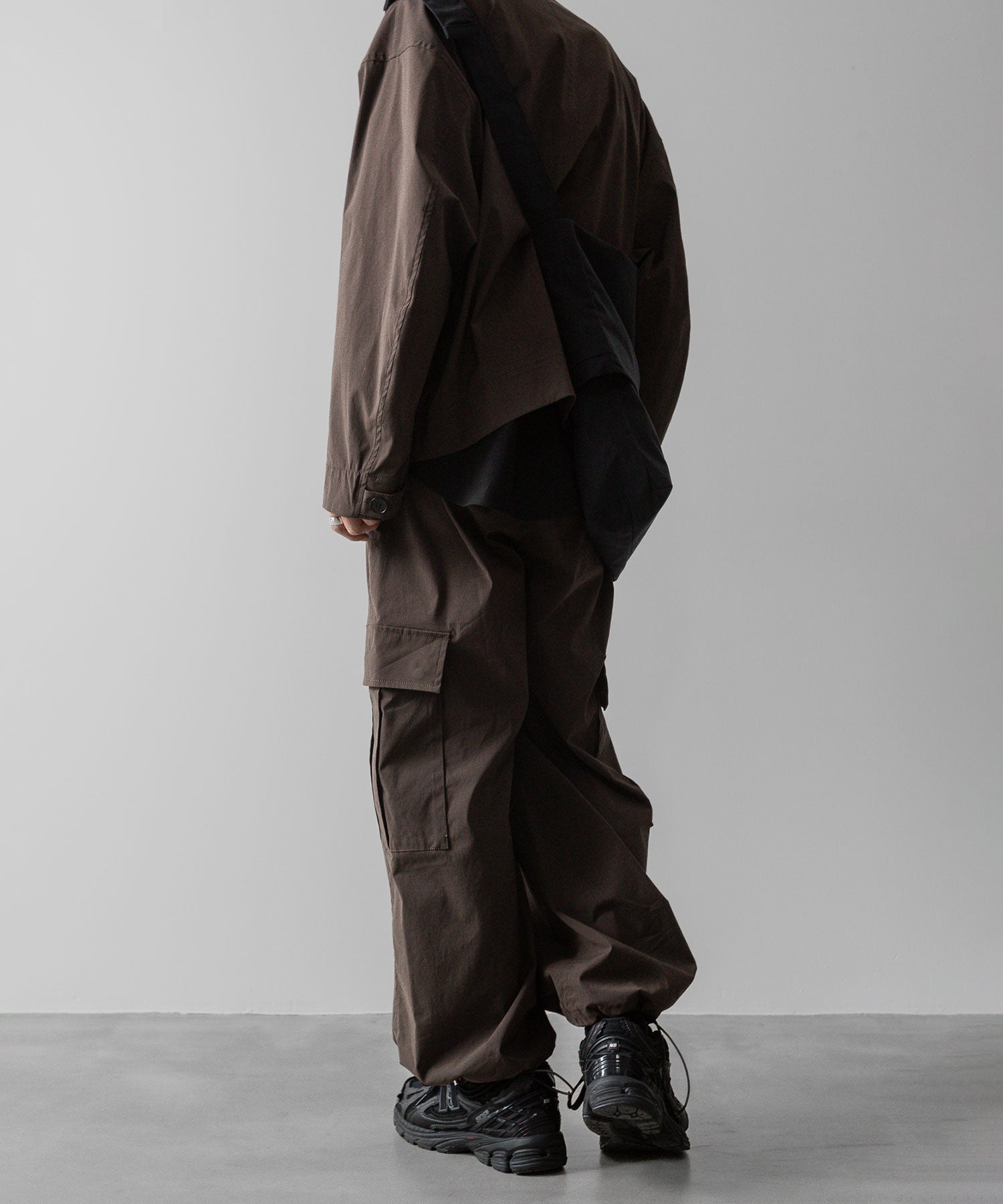 VEIN ヴェインのCO/NY STRETCH WEATHER FILED CARGO TROUSERS - BROWNの公式通販サイトsession福岡セレクトショップ