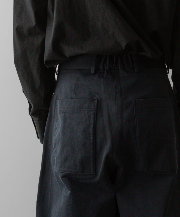 【KANEMASA PHIL.】36G ECONYL SOLID BALLOON TROUSERS - BLACK