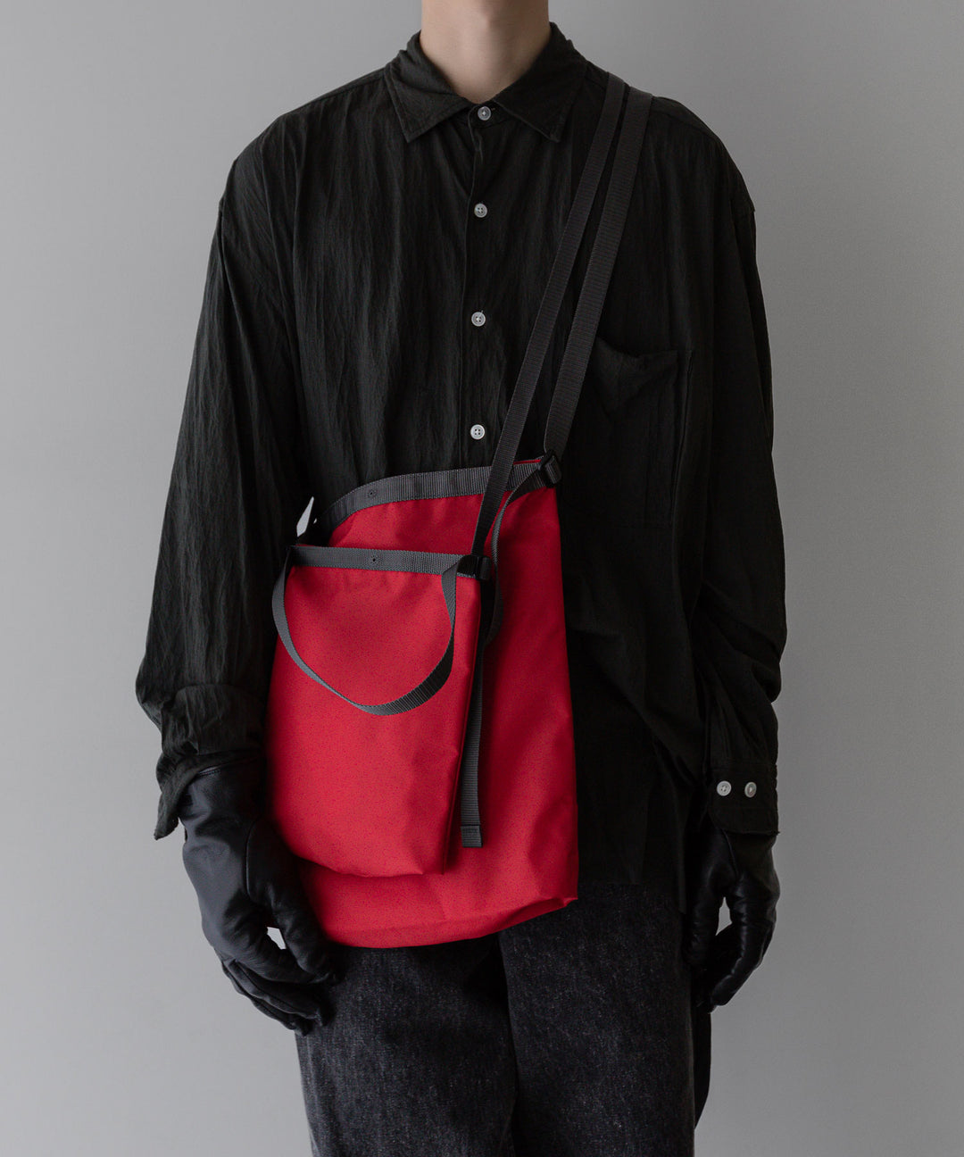 【KaILI/カイリ】2024 SSコレクション　ONE STROKE BAG MINI - RED