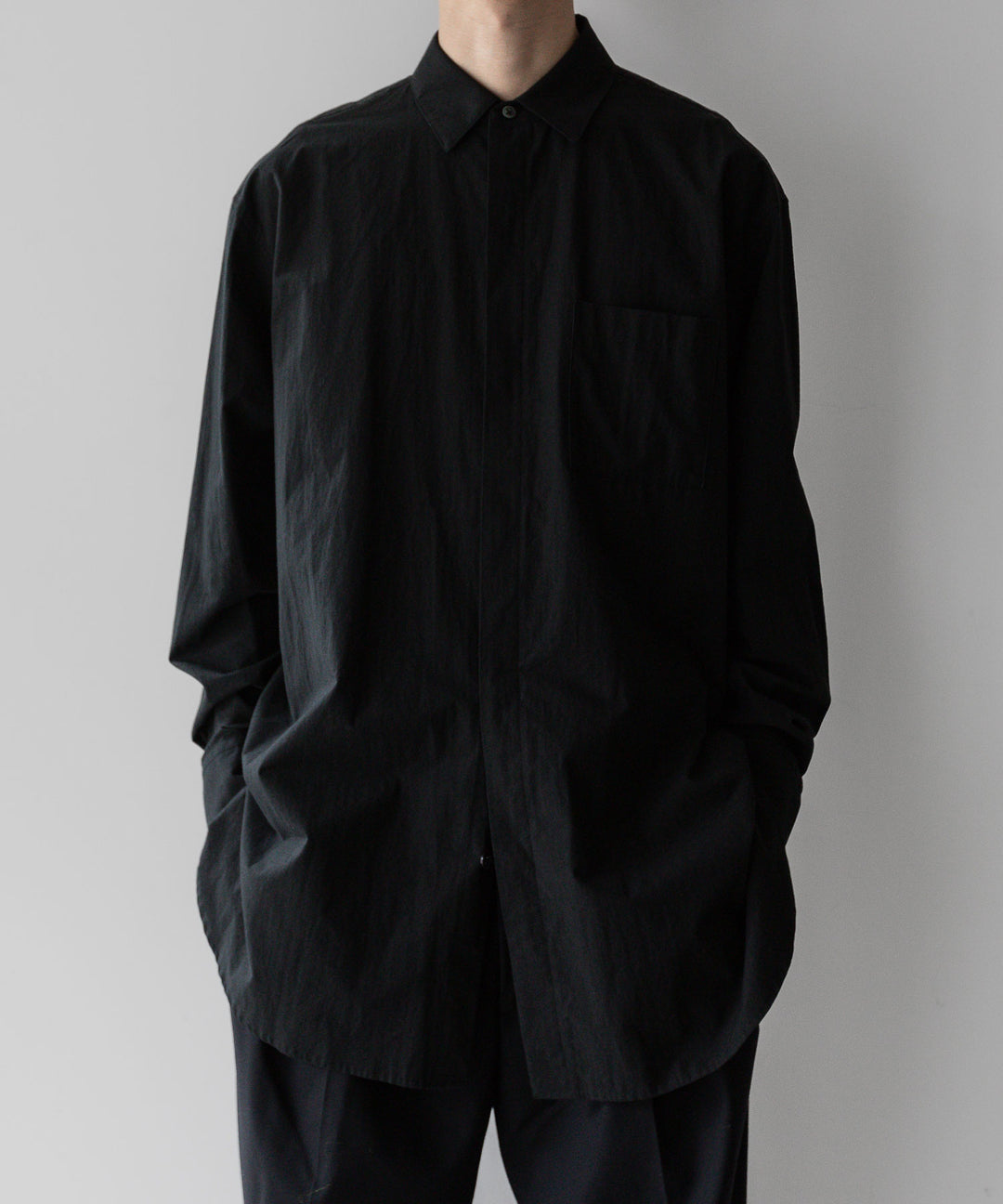 stein(シュタイン)の23AWコレクションOVERSIZED BREAKABLE LONG SHIRTのBLACK
