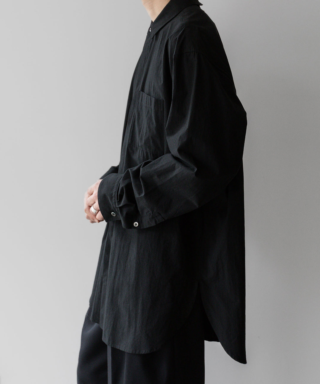 stein(シュタイン)の23AWコレクションOVERSIZED BREAKABLE LONG SHIRTのBLACK