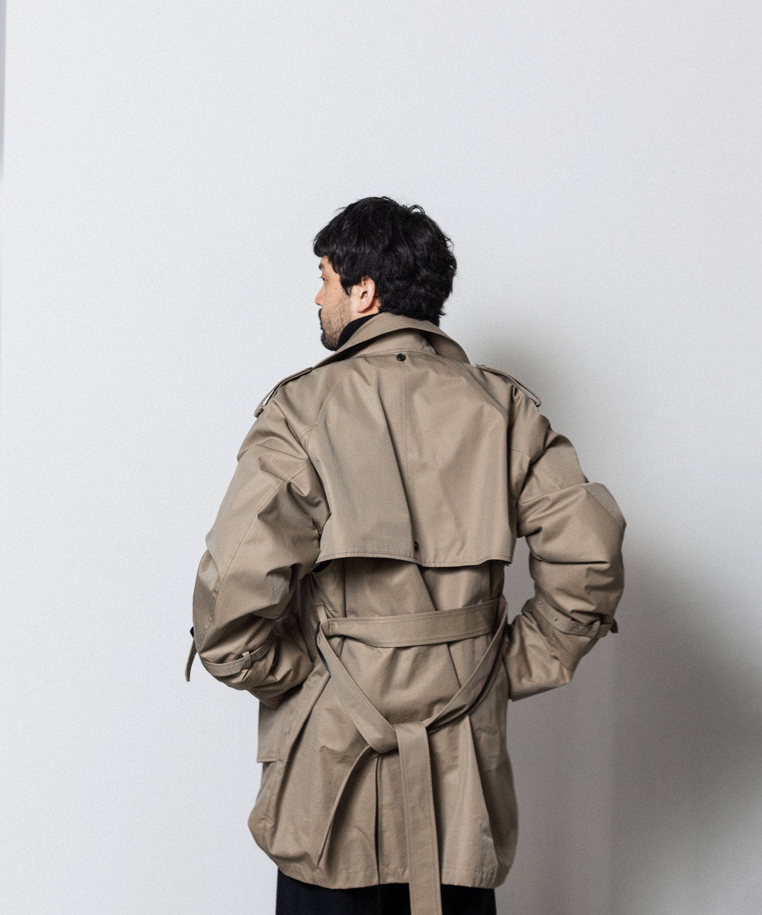 ssstein(シュタイン)の24AWコレクション LAYERED SHORT TRENCH COAT - BEIGE 公式通販サイトsession福岡セレクトショップ