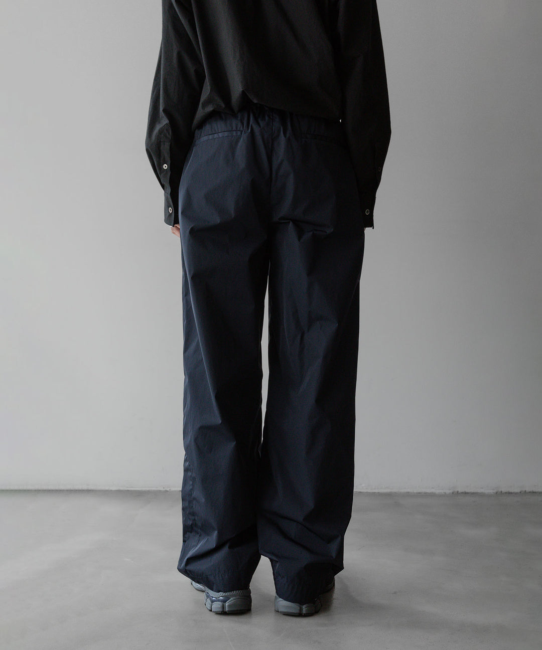 【stein】ssstein シュタインのNYLON TAFTA TRACK EASY TROUSERSのDARK NAVY  公式通販サイトsession福岡セレクトショップ