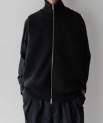 画像をギャラリービューアに読み込む, stein(シュタイン)の23AWコレクションOVERSIZED DRIVERS KNIT ZIP VESTのBLACK
