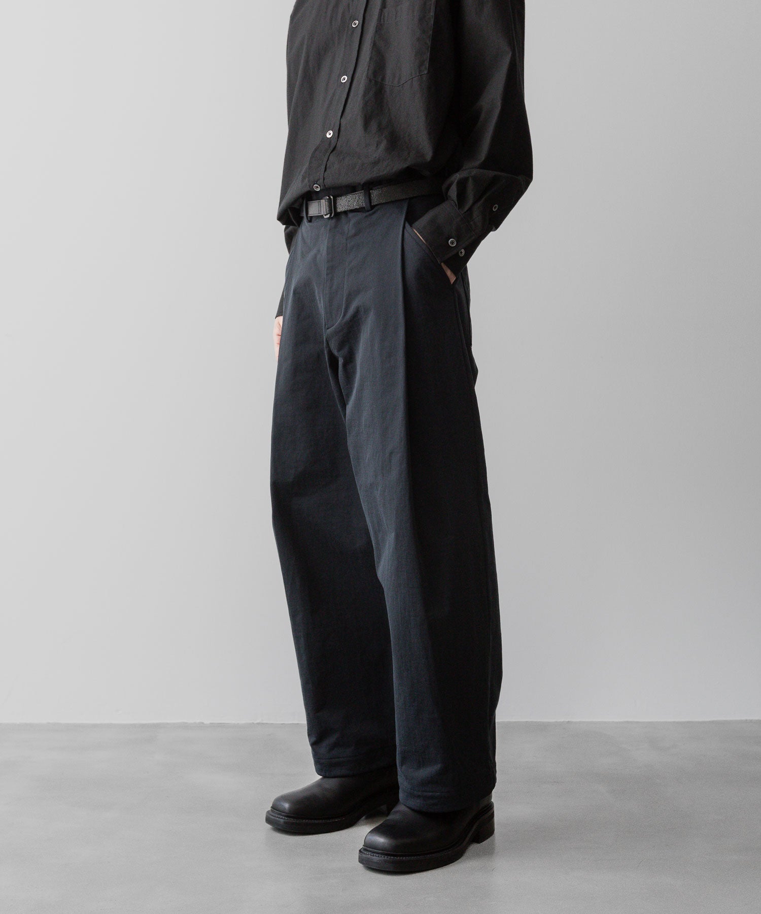 KANEMASA PHIL.-カネマサフィルの36G ECONYL SOLID BALLOON TROUSERSのBLACK公式通販サイトsession福岡セレクトショップ