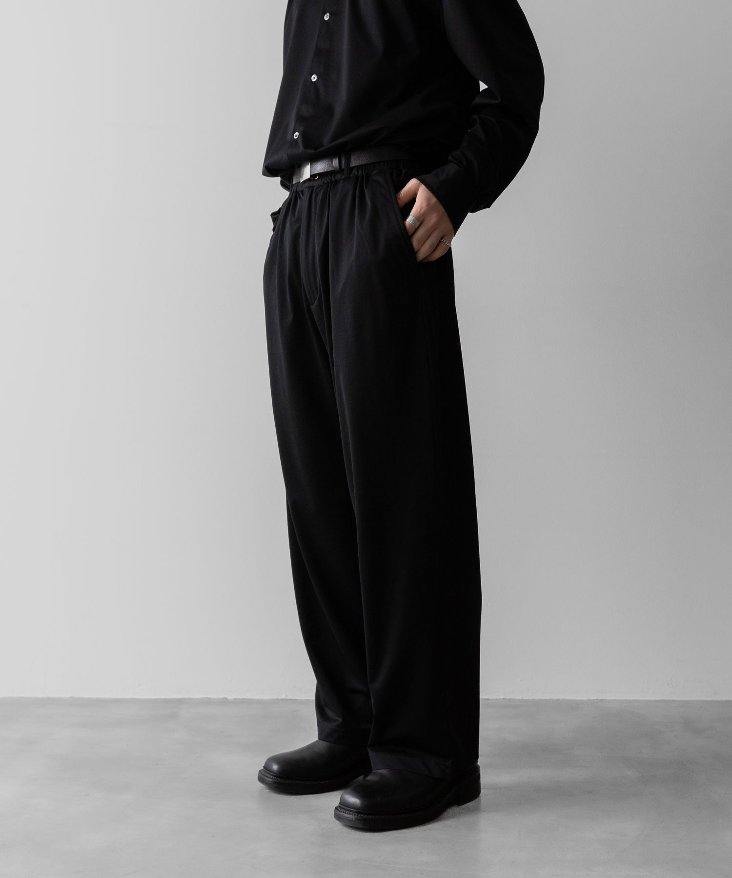 【KANEMASA PHIL.】46G EASY PANTS - BLACK