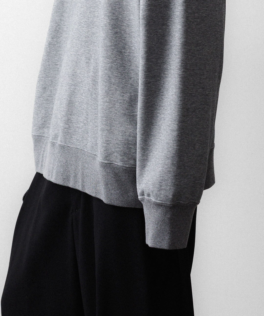 【KANEMASA PHIL.】36G RAGLAN HEATHER PULLOVER - CHARCOAL DYE