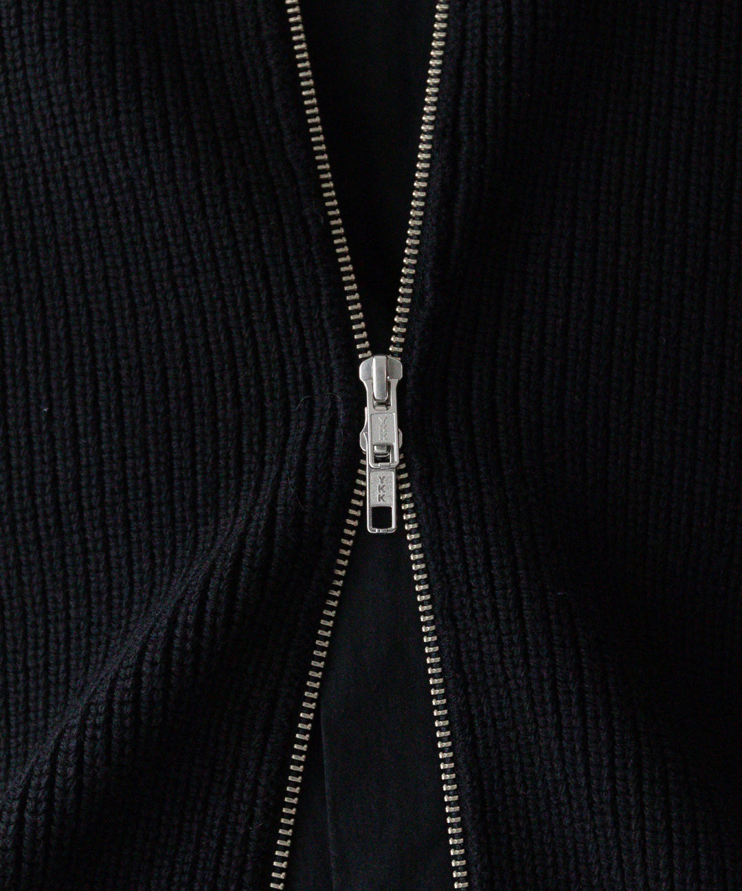 stein(シュタイン)の23AWコレクションOVERSIZED DRIVERS KNIT ZIP VESTのBLACK