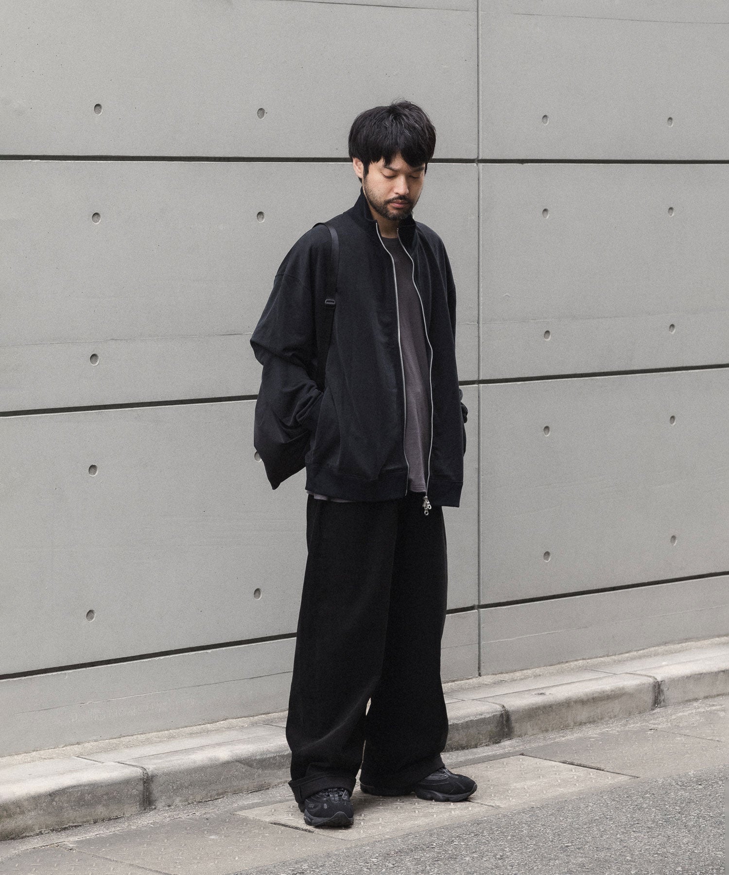 KANEMASA PHIL. 28G Cupro Zip Sweat 黒 L KANEMASA PHIL.】28G CUPRO ZIP SWEAT - BLACK | 公式通販サイト