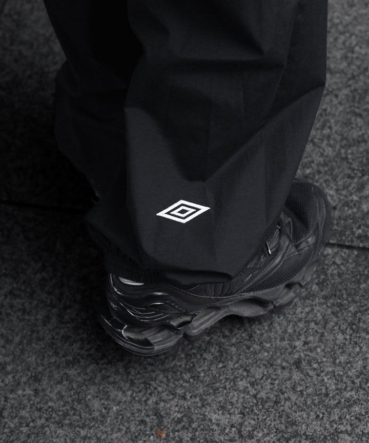 ssstein×UMBRO(シュタイン×アンブロ)のCO/NY POPLIN TRACK TROUSERS - BLACKの公式通販サイトsession福岡セレクトショップ