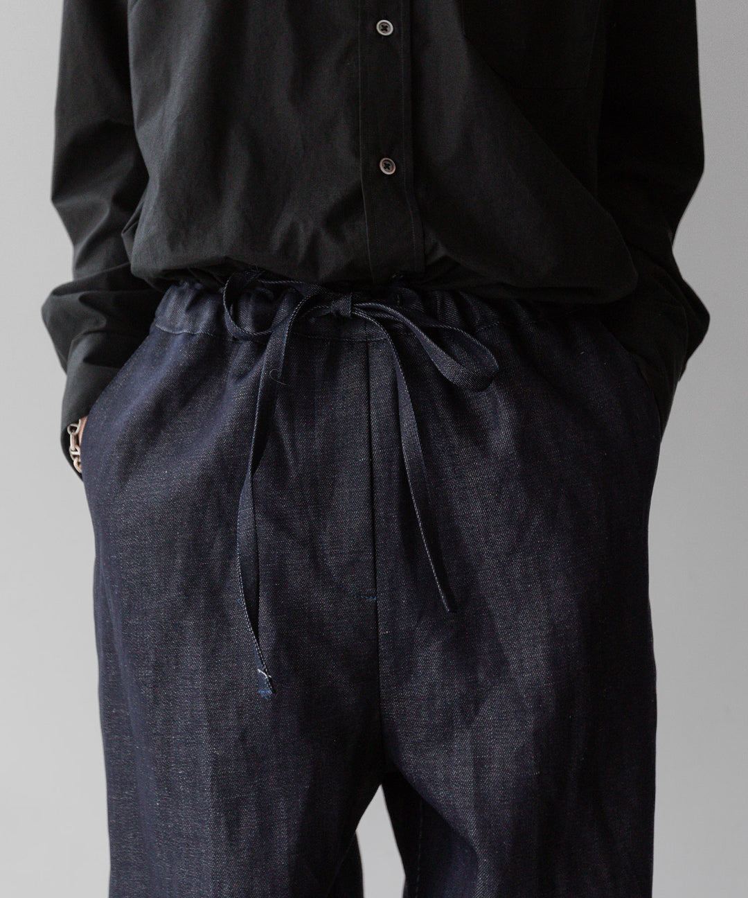 INTÉRIM - インテリムのLINEN DENIM TAPERED EASY PANTS - NAVY公式通販サイトsession福岡セレクトショップ