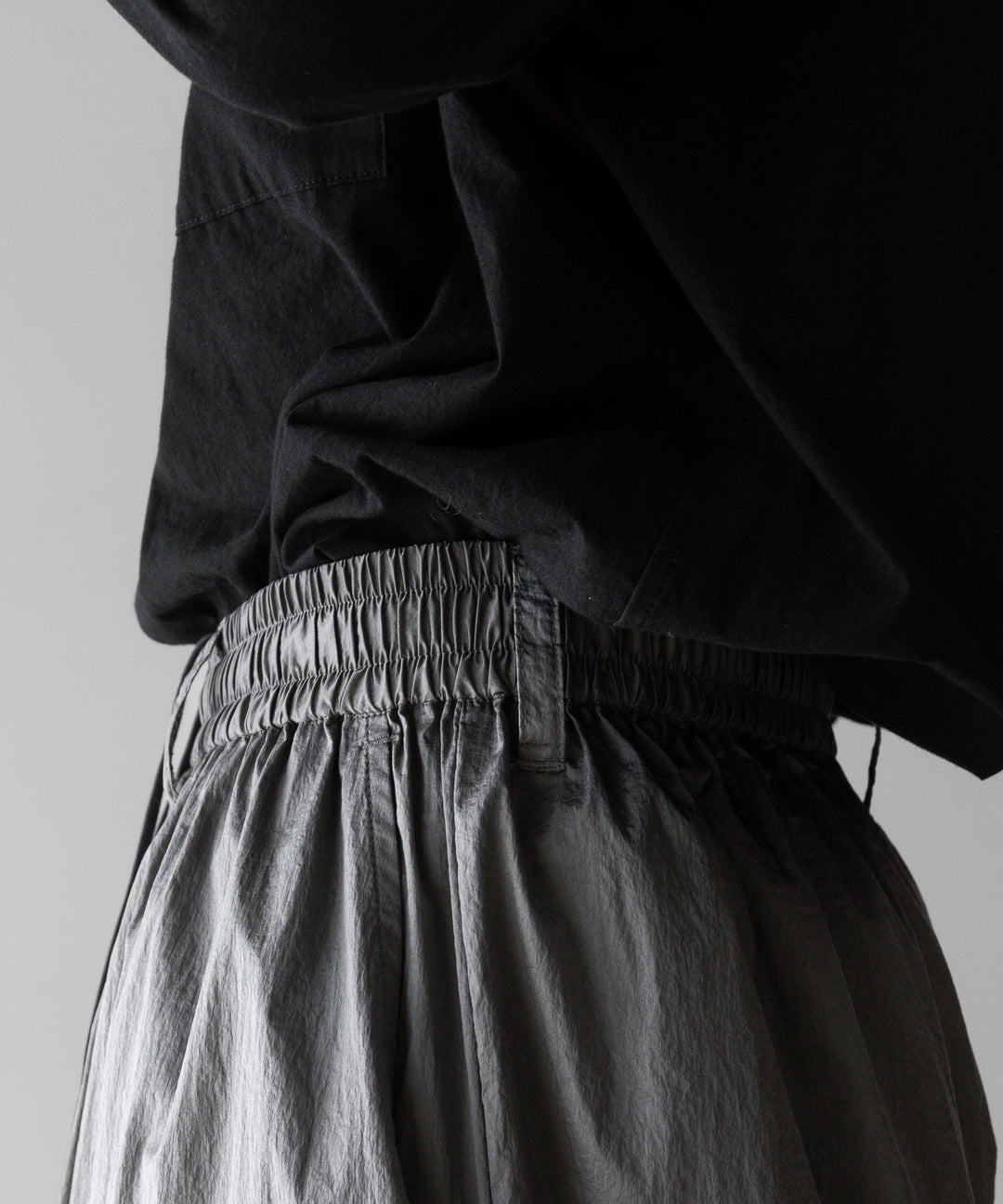stein(シュタイン)の23AWコレクションWINDBREAKER EASY TROUSERSのSILVER 公式通販サイトsession福岡セレクトショップ