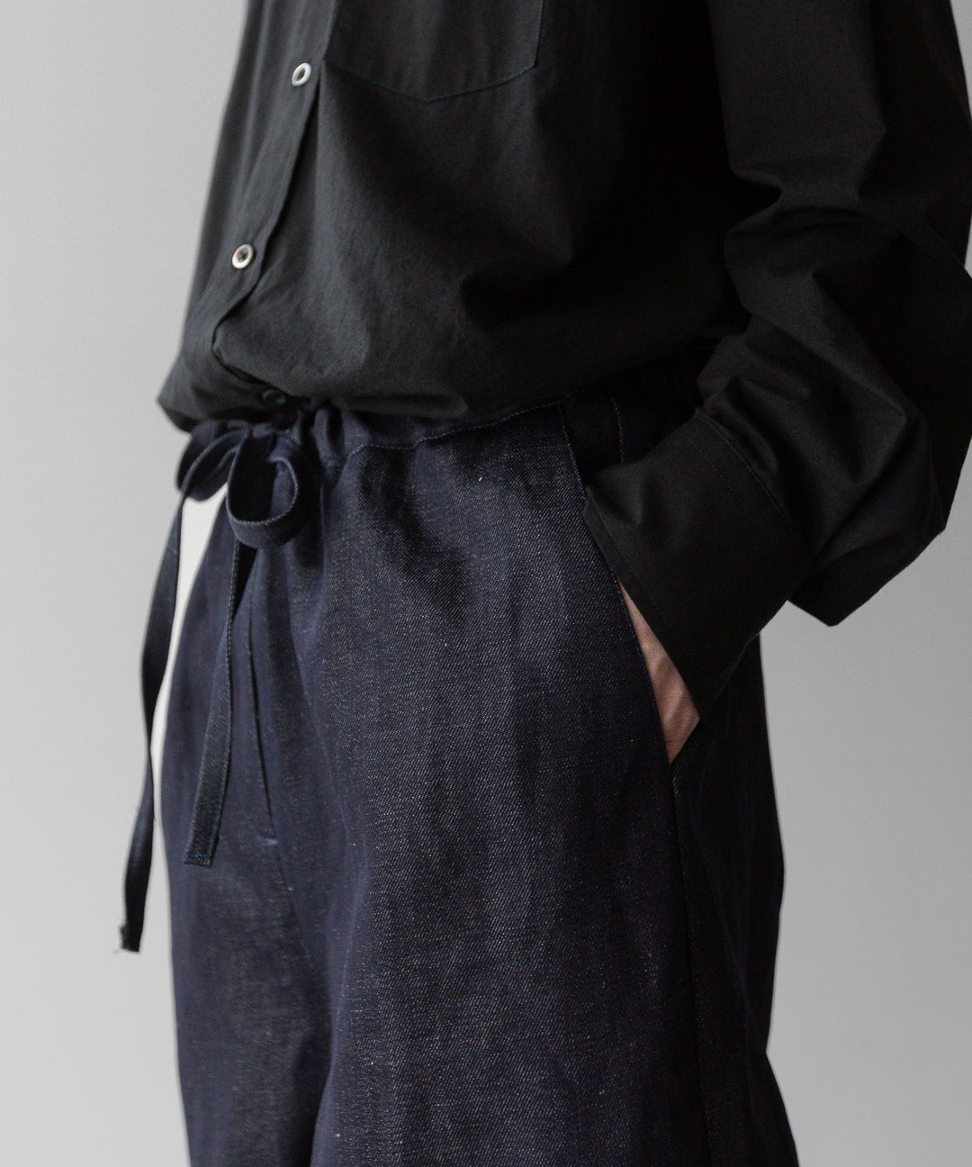INTÉRIM - インテリムのLINEN DENIM TAPERED EASY PANTS - NAVY公式通販サイトsession福岡セレクトショップ